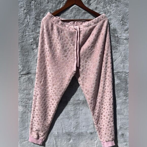 Secret Treasures Sleepwear Soft PJ’s w/ hearts Size Large 12-14 - Picture 1 of 4